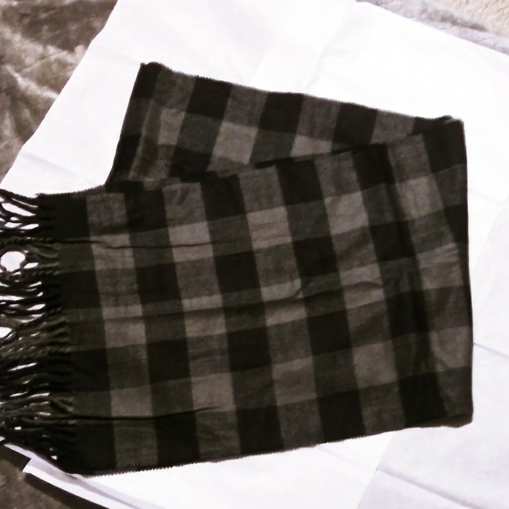 Black & Grey Cashmere feel scarf